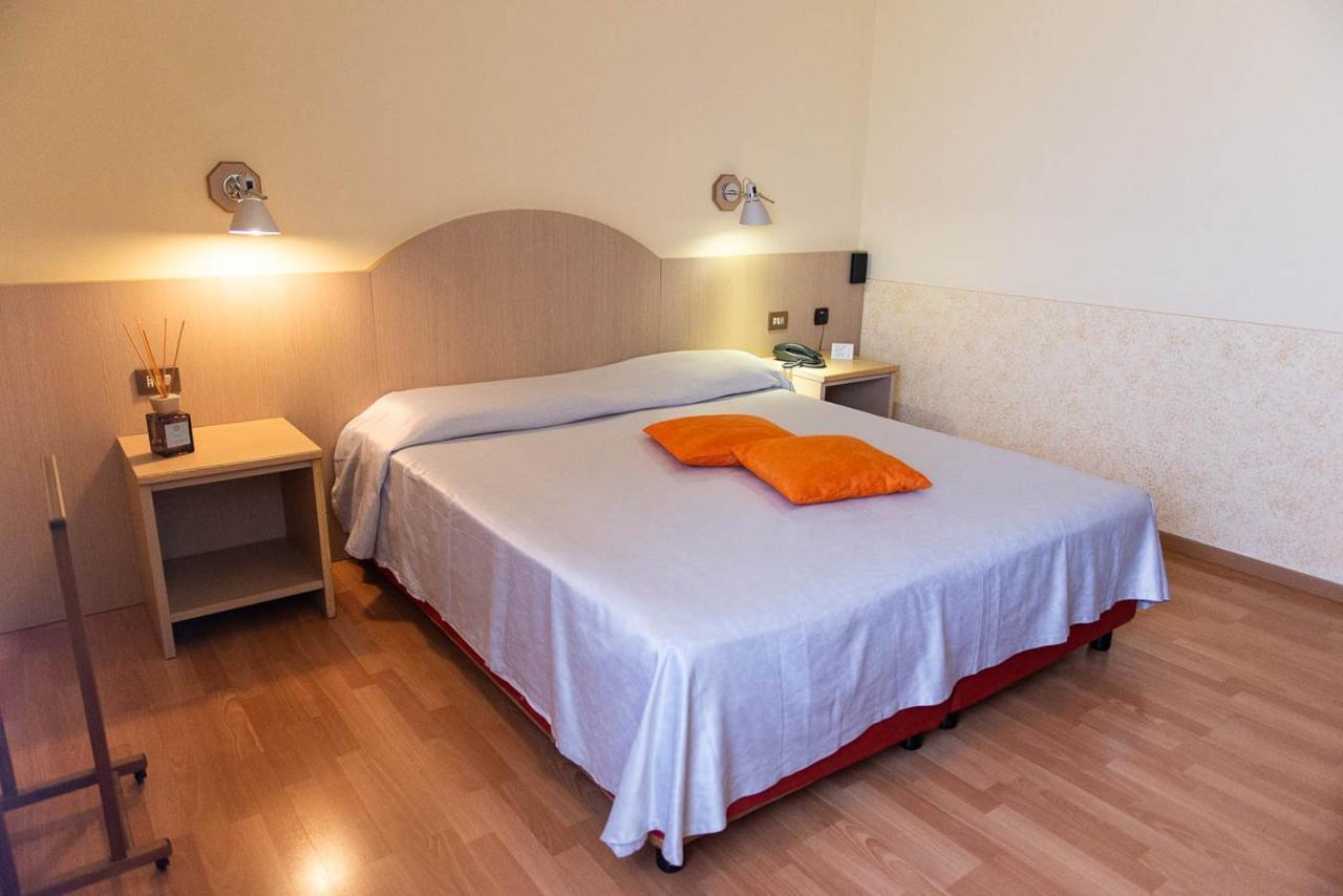 Europa Hotel 3*